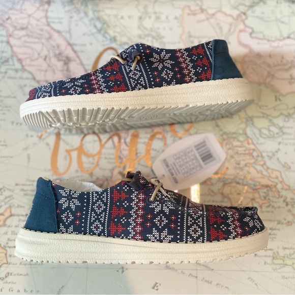 HeyDude Wendy Winter Sweater Patterned Slip-On Shoes w/ Blue and Red Accents W7 - Picture 6 of 16